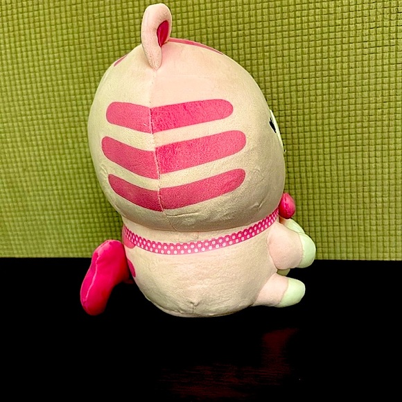 Mimicoco Elizabeth Weighted Plushie Pig Pink & White Soft Valentines Plushie NWT - Picture 5 of 6